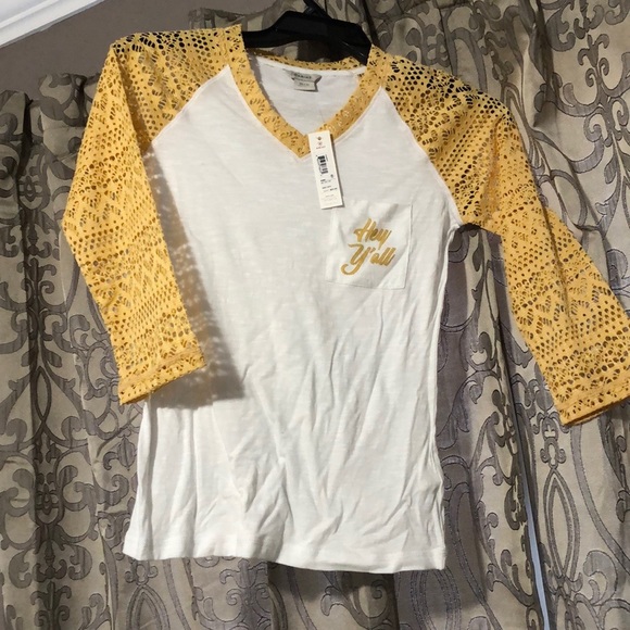 Ariat hey y’all shirt - Picture 2 of 4